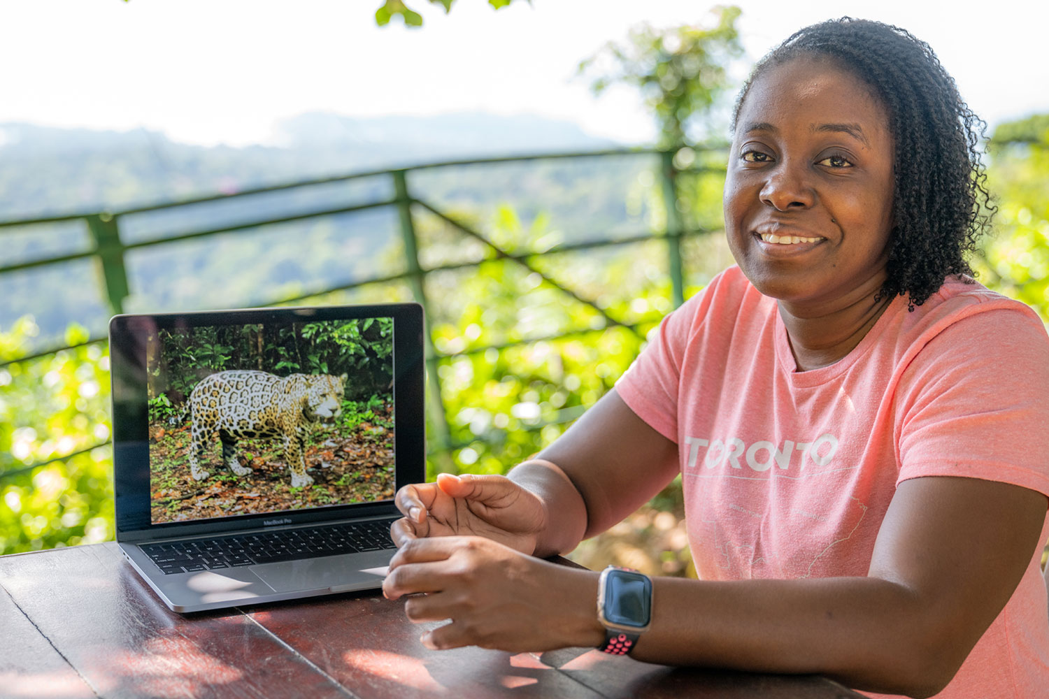 NEO Wild: the threats to jaguars and the impacts of mining and hunting large cats Vanessa dedicates all her energy and time to saving jaguars in Suriname, but it's not without risk. Read about her story now.